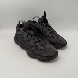 Adidas YEEZY 500 2018 Utility Black Athletic Sneaker Size 4.5 Youth, Womens 5.5